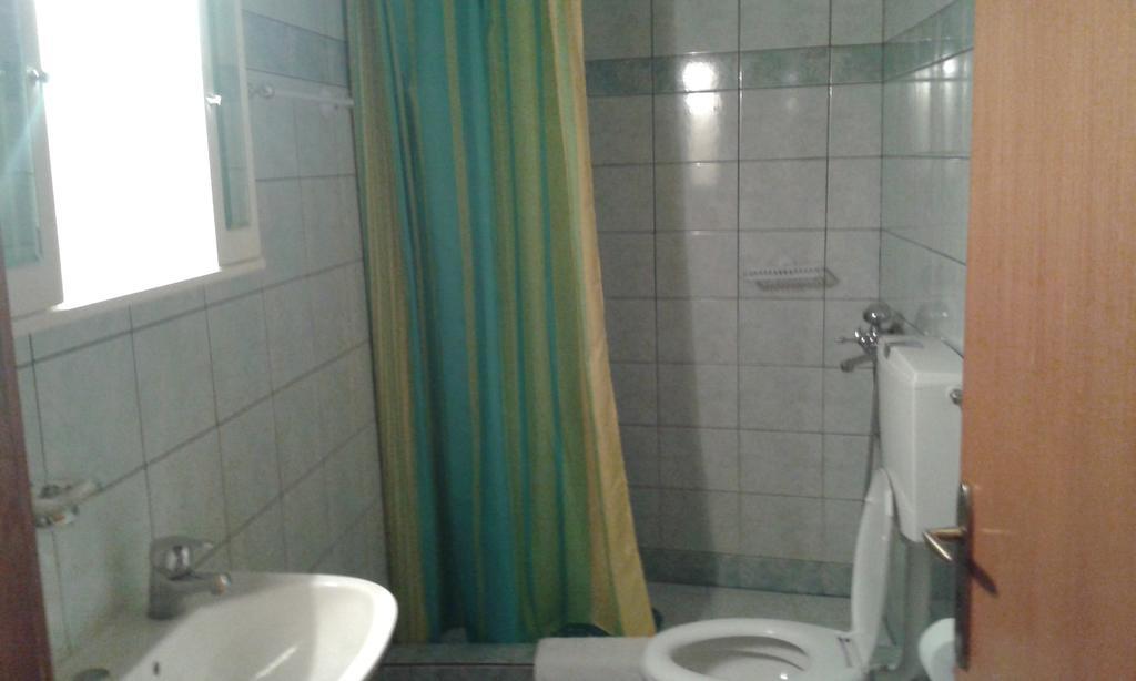 Sofia Rooms Калампака Стая снимка