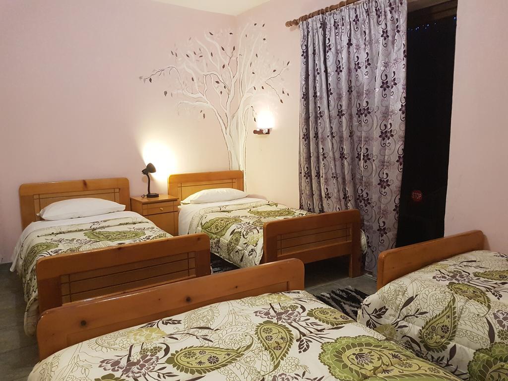Sofia Rooms Калампака Екстериор снимка